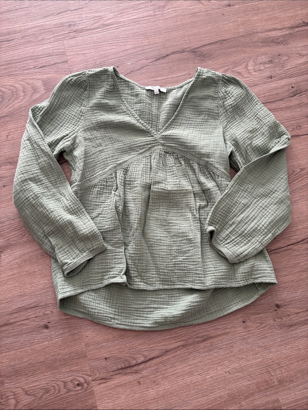 Madewell Sage Green Textured V-Neck Tunic Top